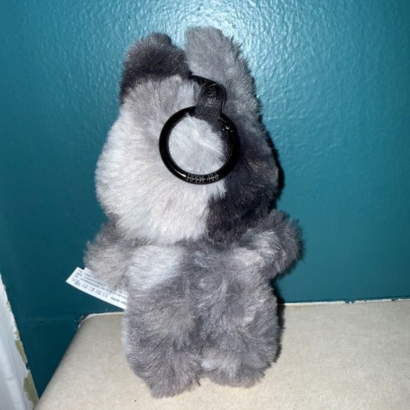 Authentic Secret Labubu - Big into Energy (RARE) - Picture 2 of 7